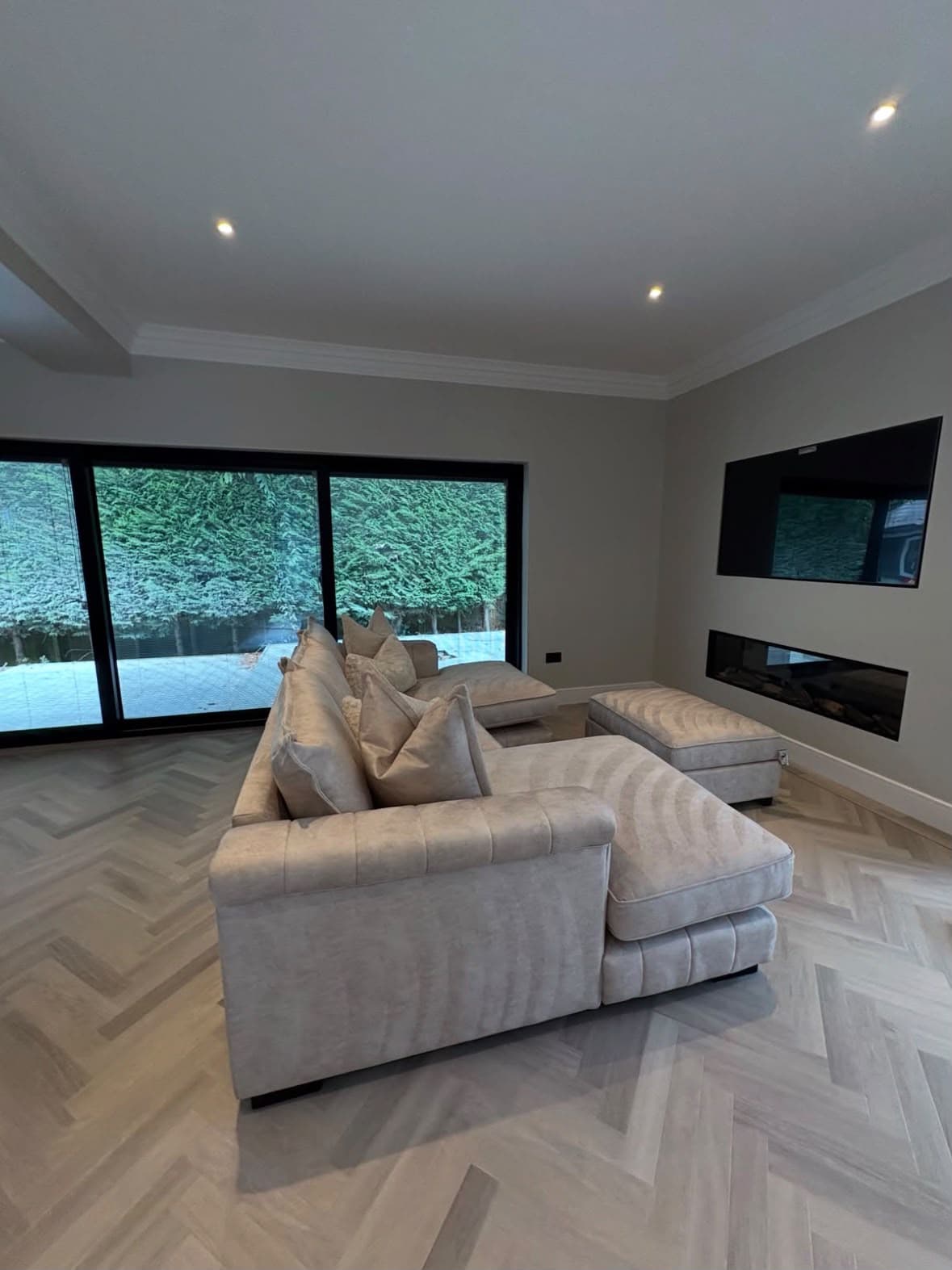 A living room cleaned and ready for the homeowner
